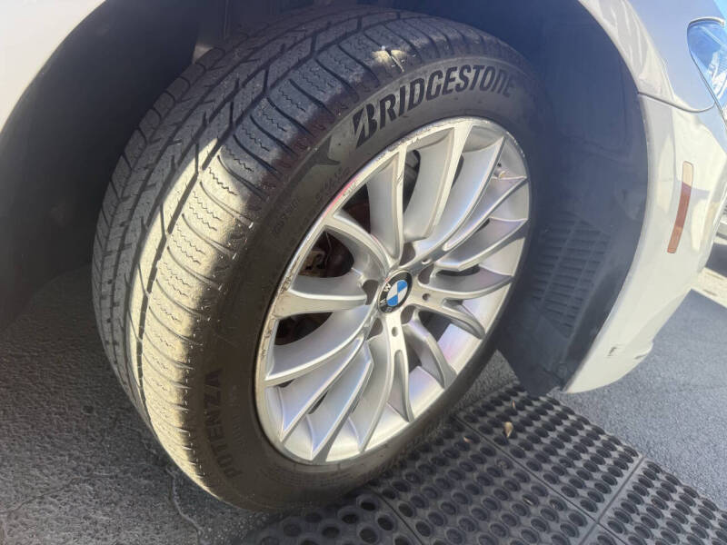 2016 BMW 5 Series 528i