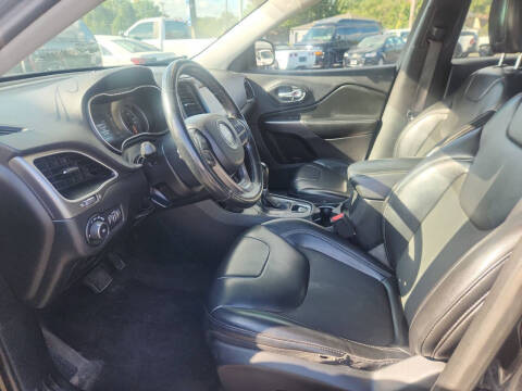 2019 Jeep Cherokee Latitude Plus