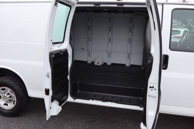2020 Chevrolet Express 2500