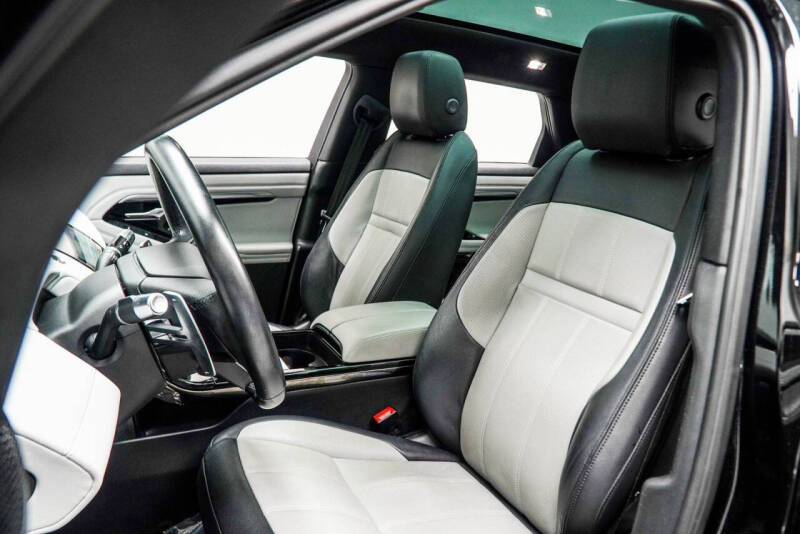 2022 Land Rover Range Rover Evoque P250 R-Dynamic SE