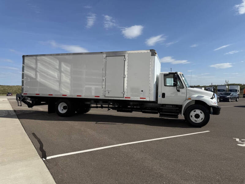2016 International DuraStar 4300