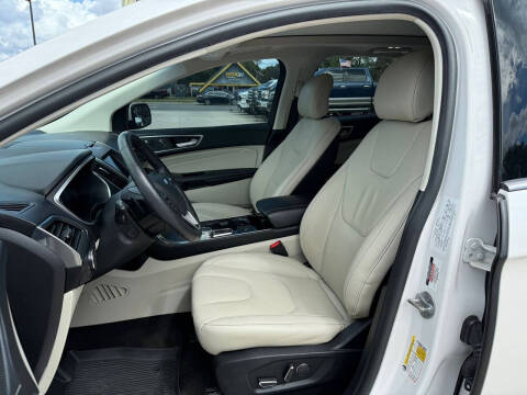 2019 Ford Edge Titanium