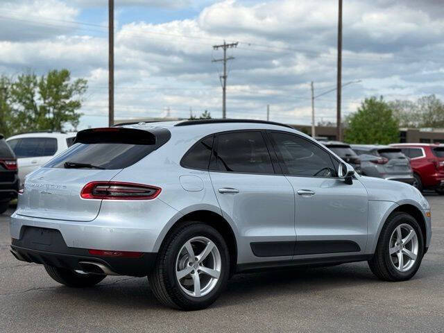 2017 Porsche Macan