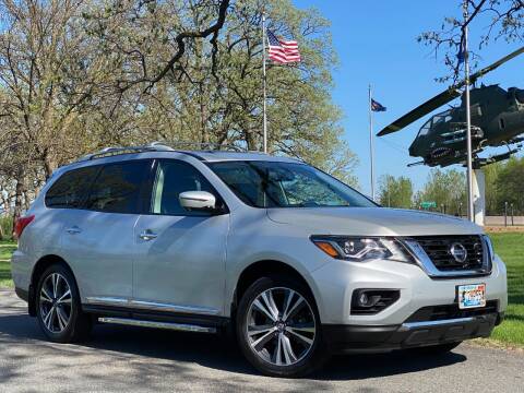 2018 Nissan Pathfinder for sale at Every Day Auto Sales in Shakopee MN