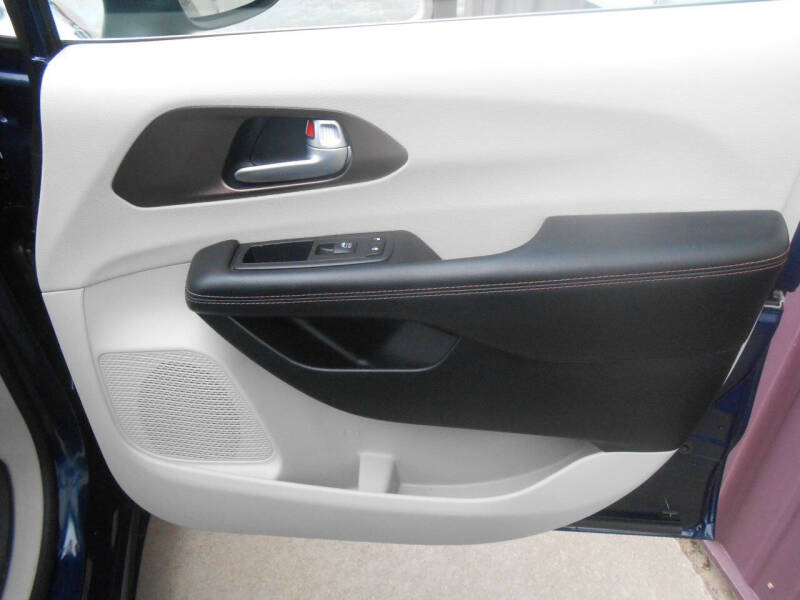 2018 Chrysler Pacifica L