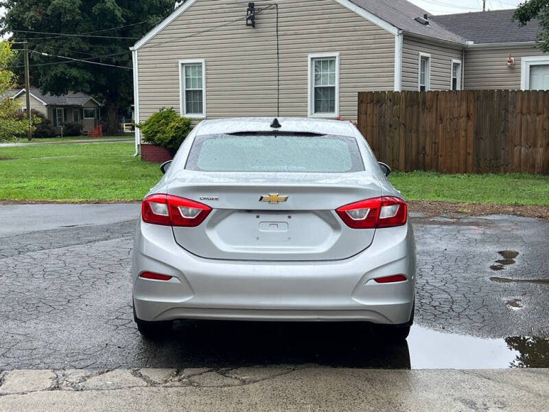 2017 Chevrolet Cruze LS Auto