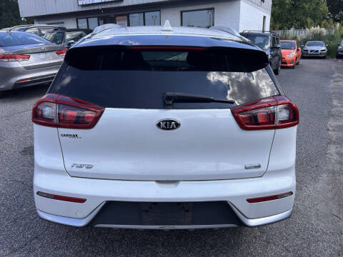 2017 Kia Niro LX