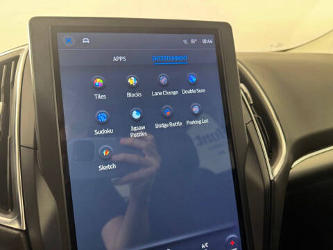2023 Ford Edge Titanium