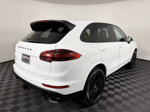 2017 Porsche Cayenne Platinum Edition
