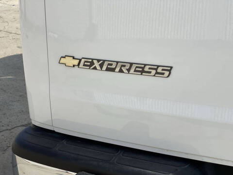 2024 Chevrolet Express 2500