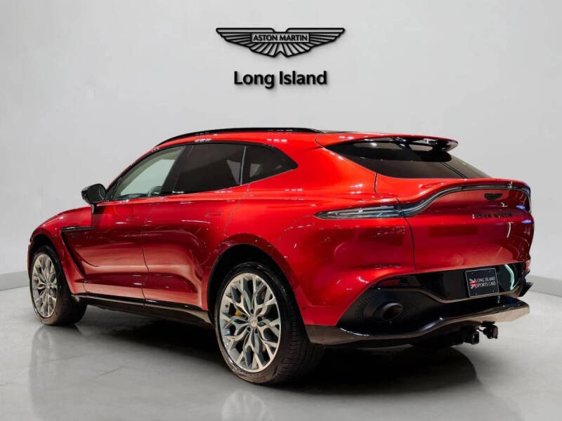 2021 Aston Martin DBX