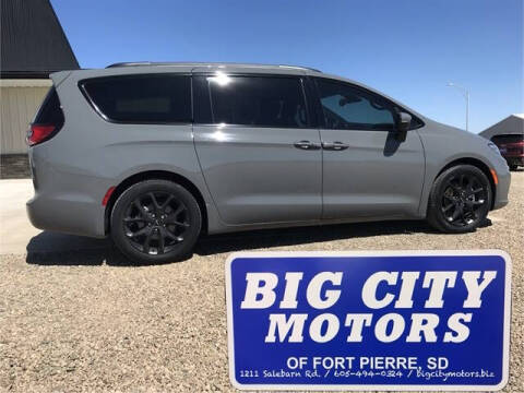 2023 Chrysler Pacifica Touring L