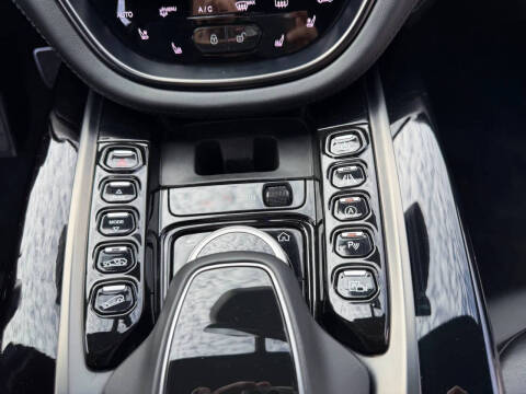 2021 Aston Martin DBX