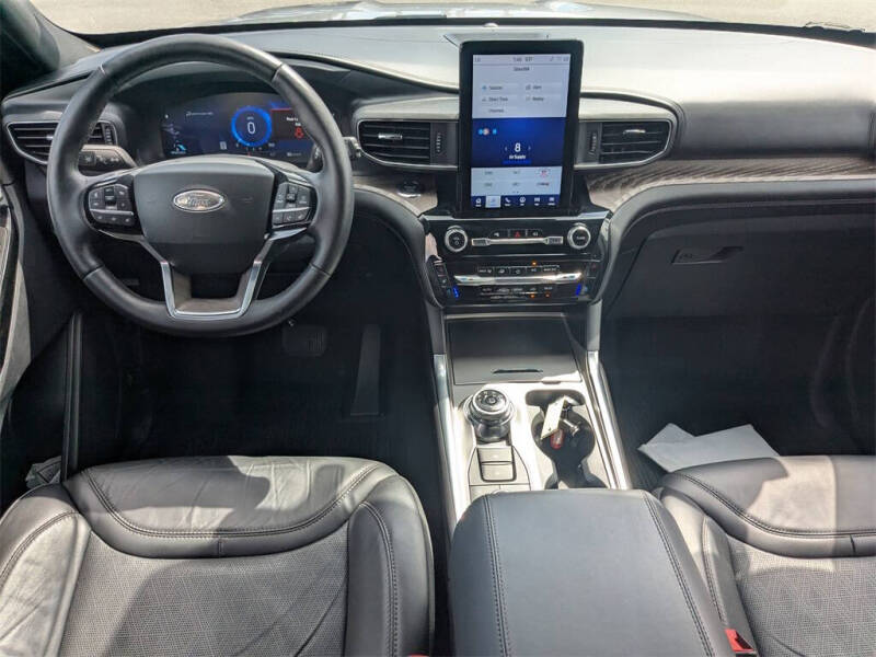 2022 Ford Explorer Platinum