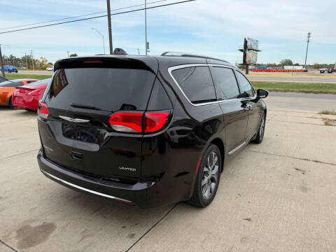 2017 Chrysler Pacifica Limited