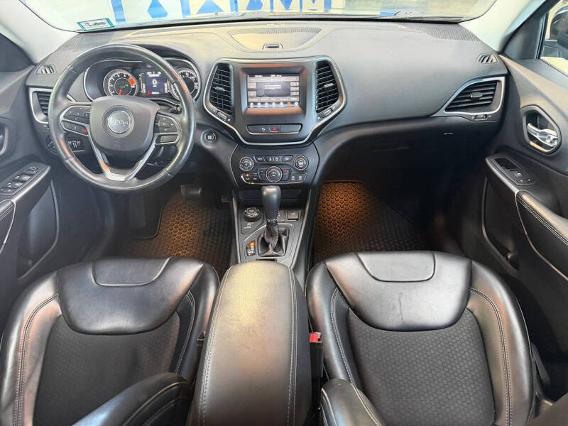 2019 Jeep Cherokee Latitude Plus
