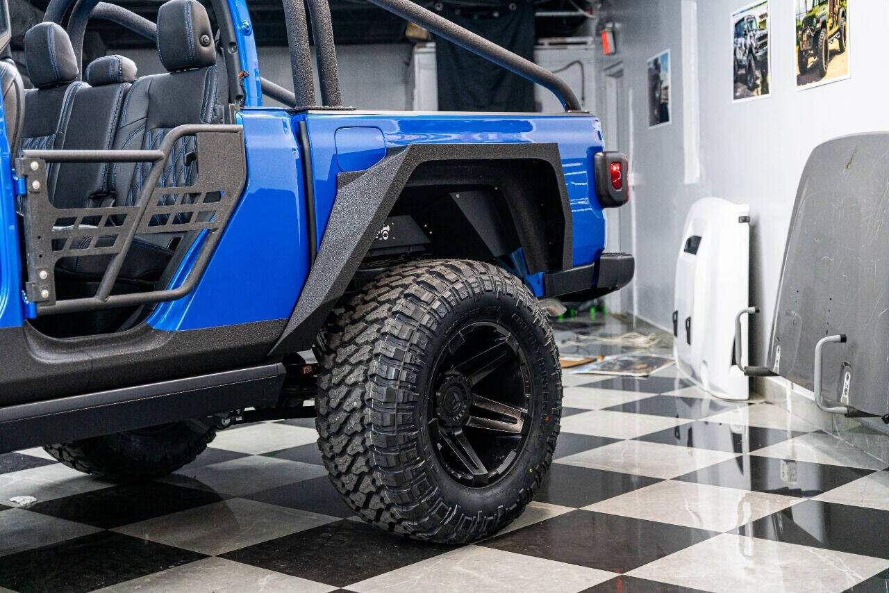 2023 JEEP Gladiator Pickup - $68,999