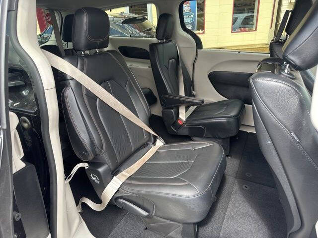 2020 Chrysler Pacifica Touring L Plus