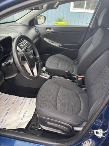 2017 Hyundai Accent SE