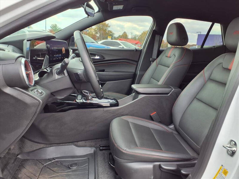 2025 Chevrolet Trax RS