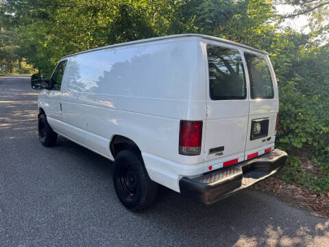 2014 Ford E-Series E-350 SD