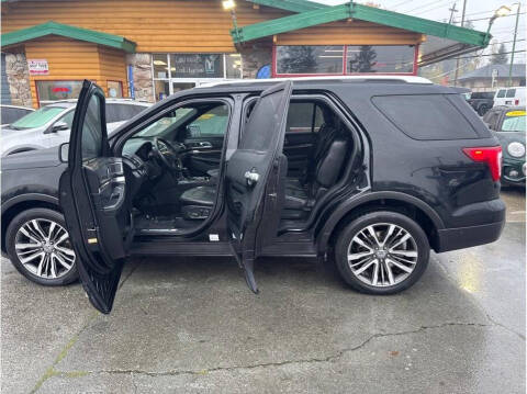 2017 Ford Explorer Platinum