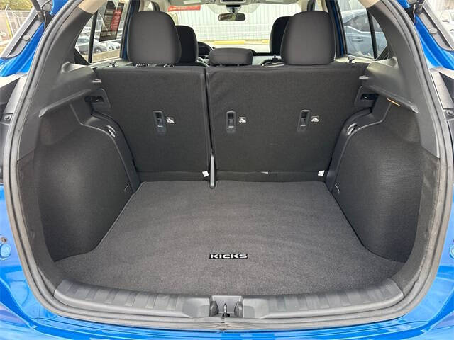 2025 Nissan Kicks Play S