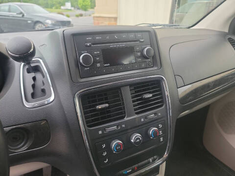 2014 Dodge Grand Caravan American Value Package