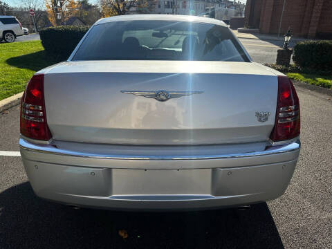 2005 Chrysler 300 C