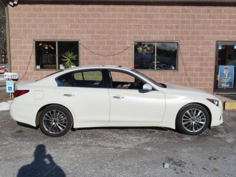 2023 Infiniti Q50 Luxe