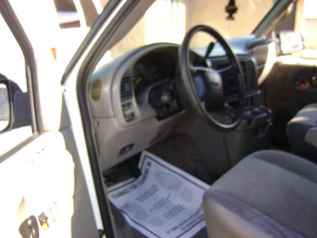 2003 GMC Safari