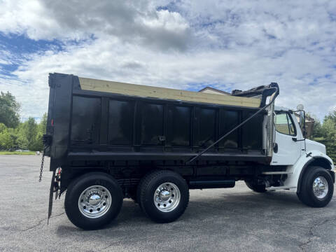 2005 Freightliner M2 112
