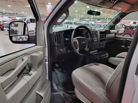 2017 Chevrolet Express LS 2500