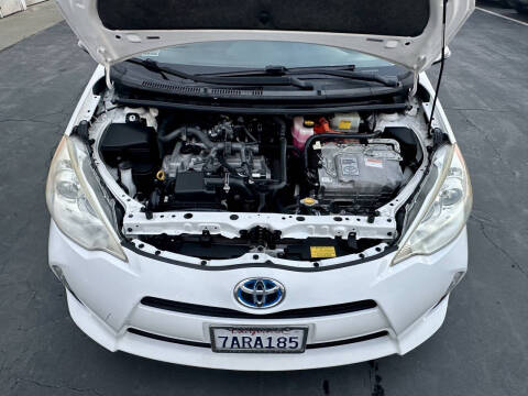 2013 Toyota Prius c Three