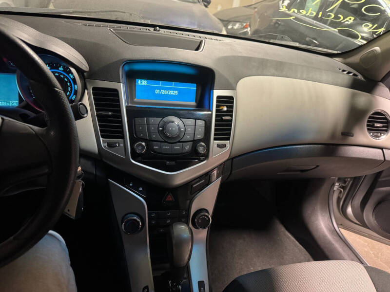 2012 Chevrolet Cruze LS