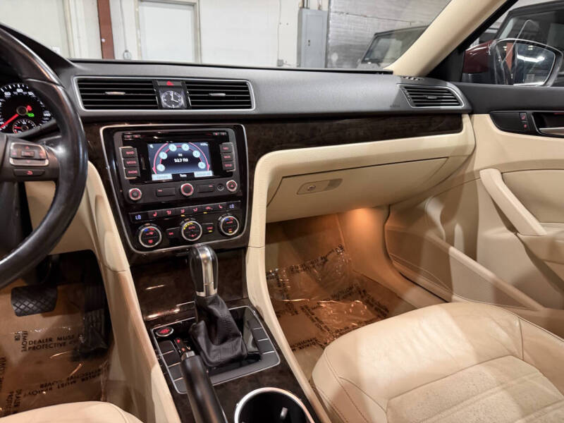 2014 Volkswagen Passat 2.0L TDI SEL Premium