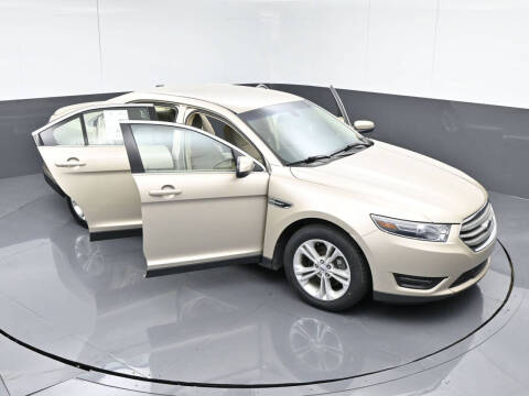 2017 Ford Taurus SEL