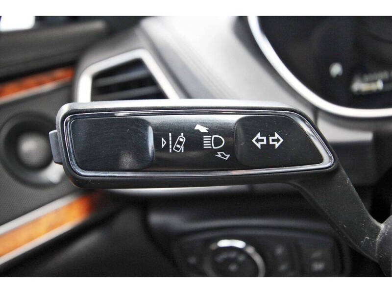 2019 Lincoln Nautilus Select