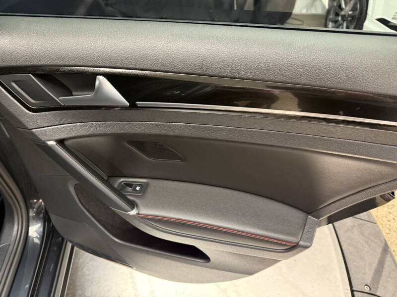 2017 Volkswagen Golf GTI Autobahn