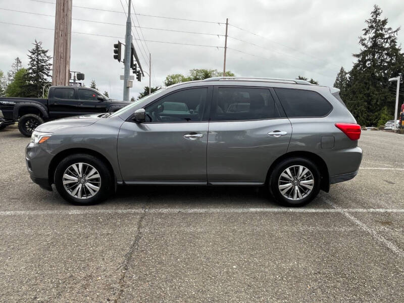 2019 Nissan Pathfinder SL