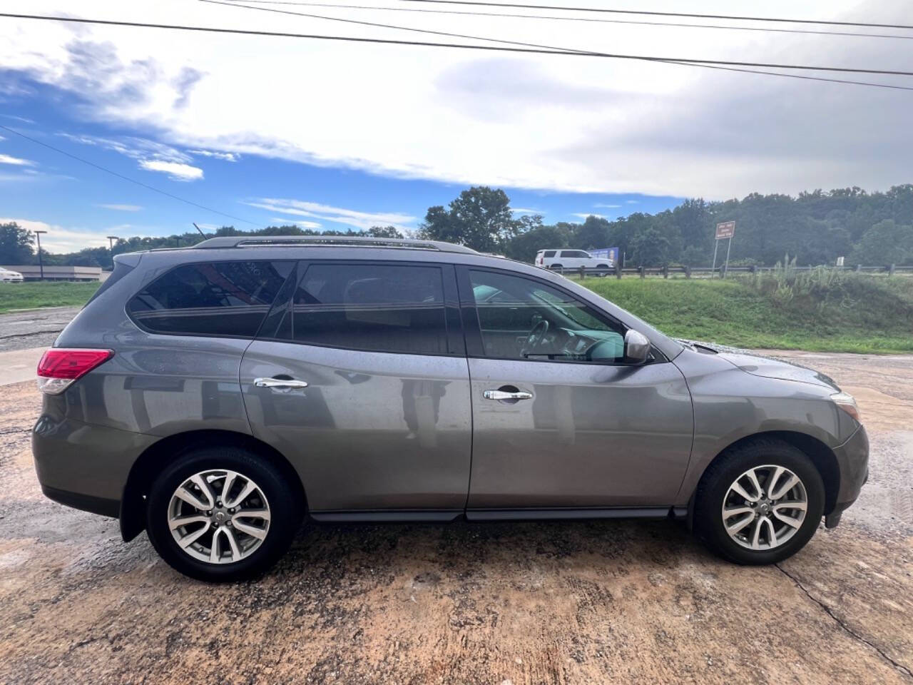 2016 Nissan Pathfinder for sale at AMAX AUTO in ATHENS, GA