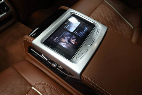 2022 BMW 7 Series M760i xDrive