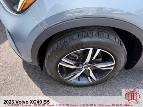2023 Volvo XC40 B5 Core