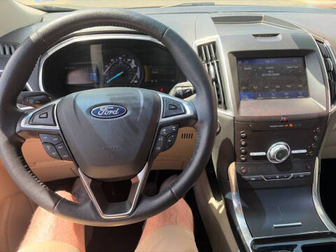 2020 Ford Edge Titanium