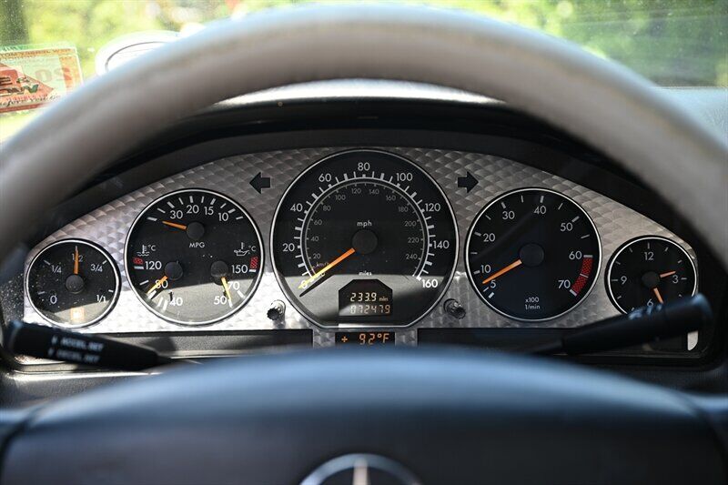 2002 Mercedes-Benz SL-Class 22