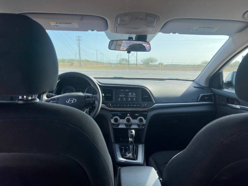 2019 Hyundai Elantra SEL