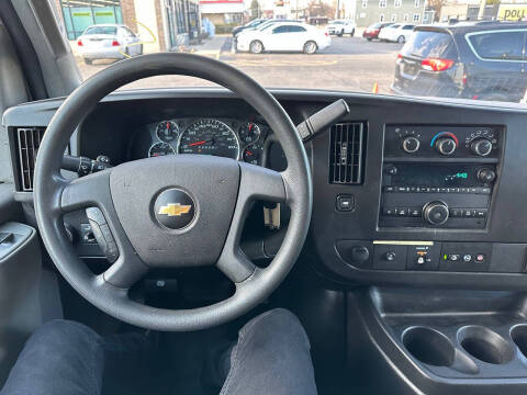 2019 Chevrolet Express 2500