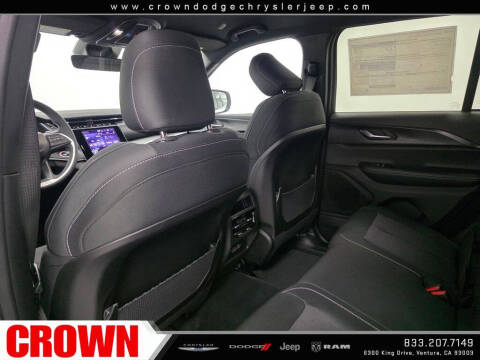 2026 Jeep Grand Cherokee Laredo