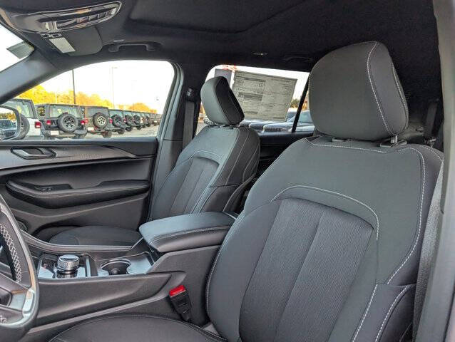 2025 Jeep Grand Cherokee L Laredo X