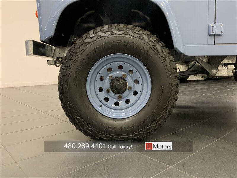 1985 Land Rover Defender